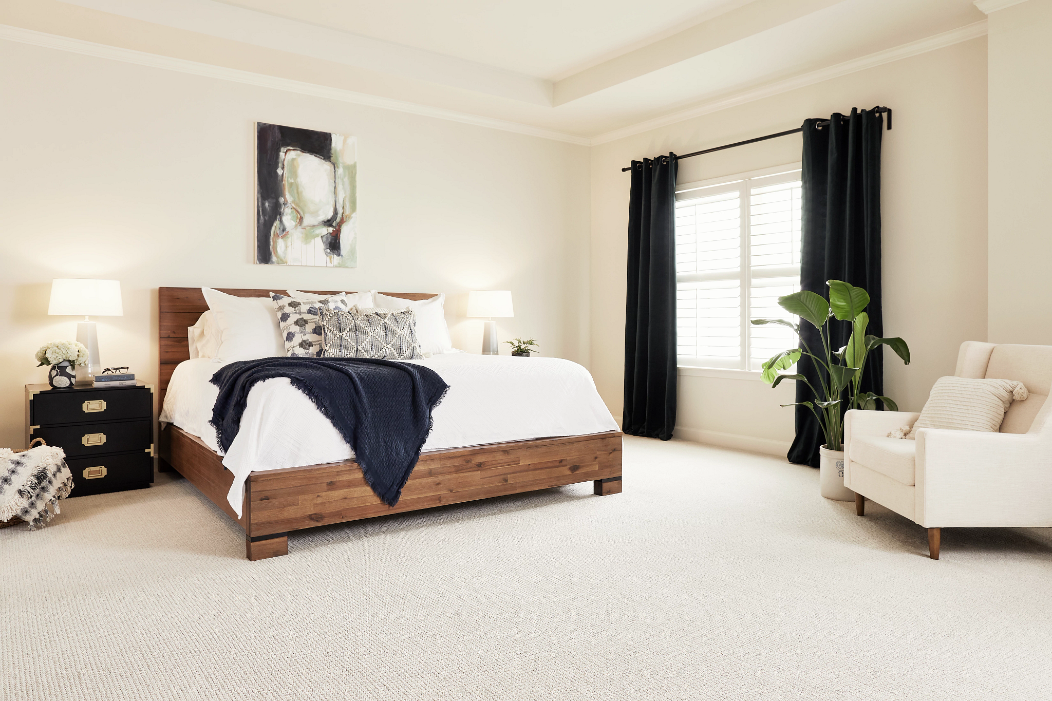 Image of bedroom featuring Translate carpet in color Biscuit